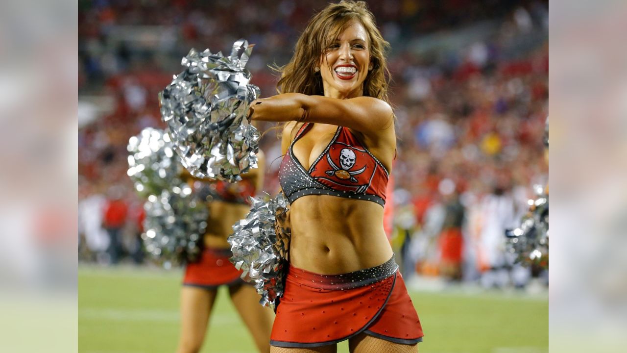 Tampa Bay cheerleader from Biloxi ready to cheer on Buccaneers in Super Bowl