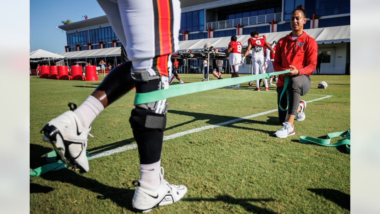 Tampa Bay Buccaneers tight end Cade Otton (88) after a catch during an NFL  football training camp practice Monday, July 31, 2023, in Tampa, Fla. (AP  Photo/Chris O'Meara Stock Photo - Alamy