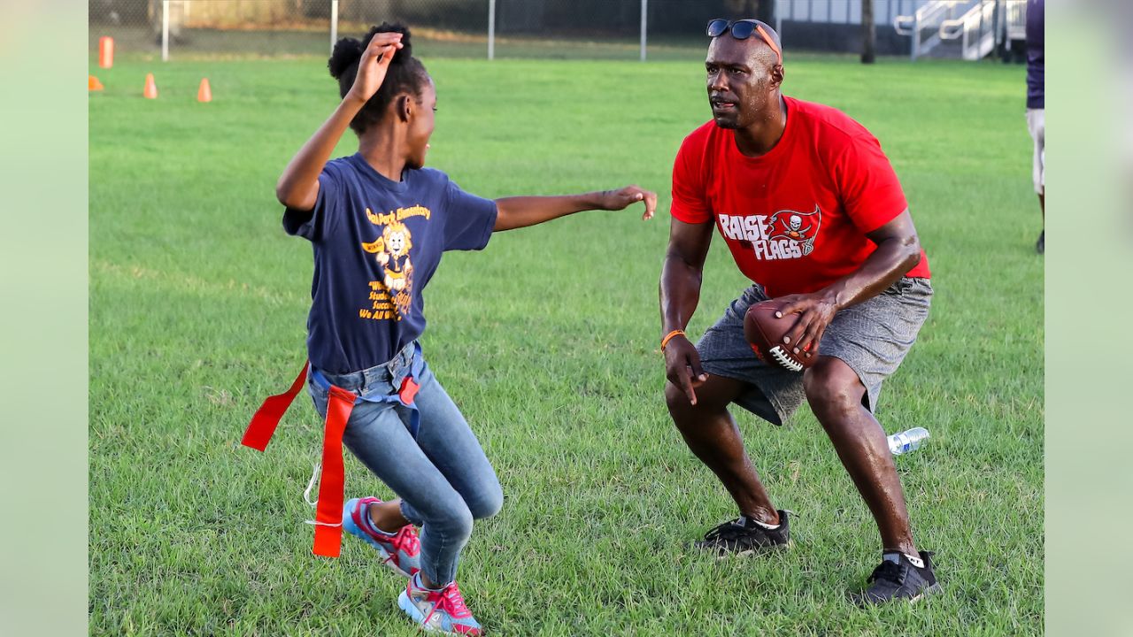 Atlanta Falcons hold girls flag football clinic in Bozeman