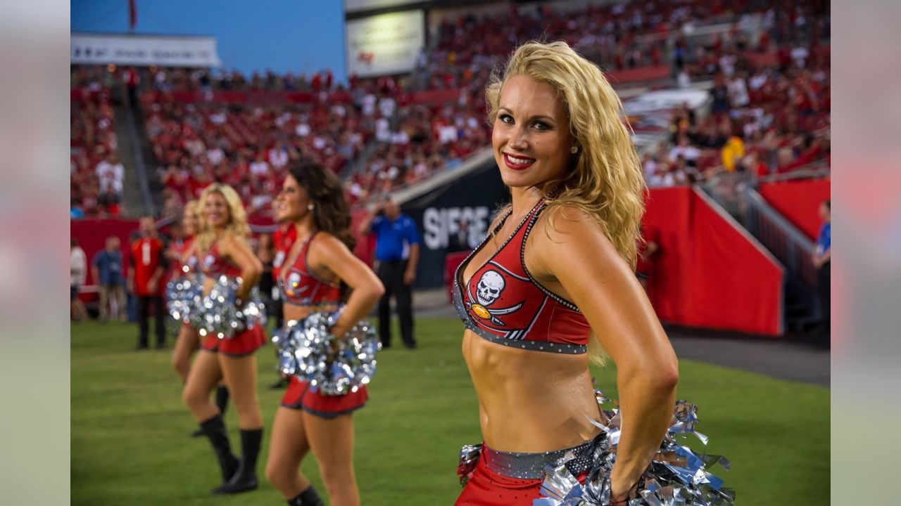 Photos: 2015 Buccaneers Cheerleaders