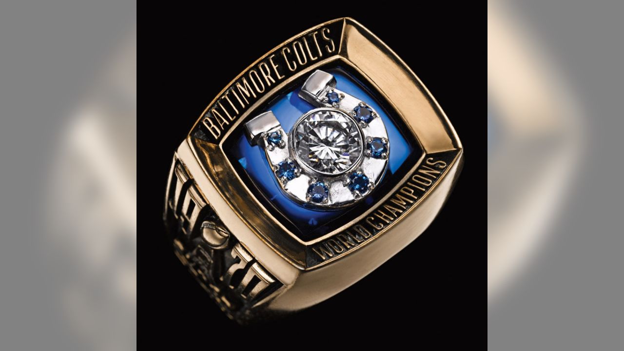 Super bowl ring hi-res stock photography and images - Alamy