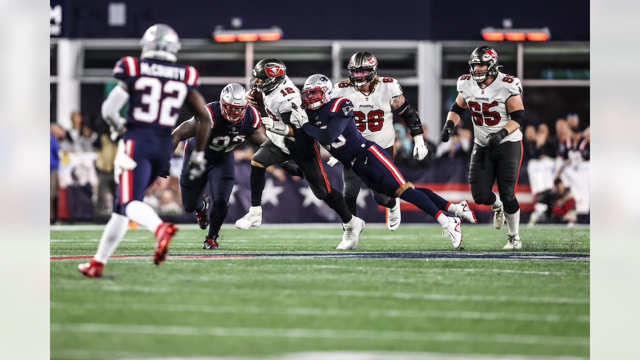 Photos: Bucs edge Patriots in Tom Brady's return to New England