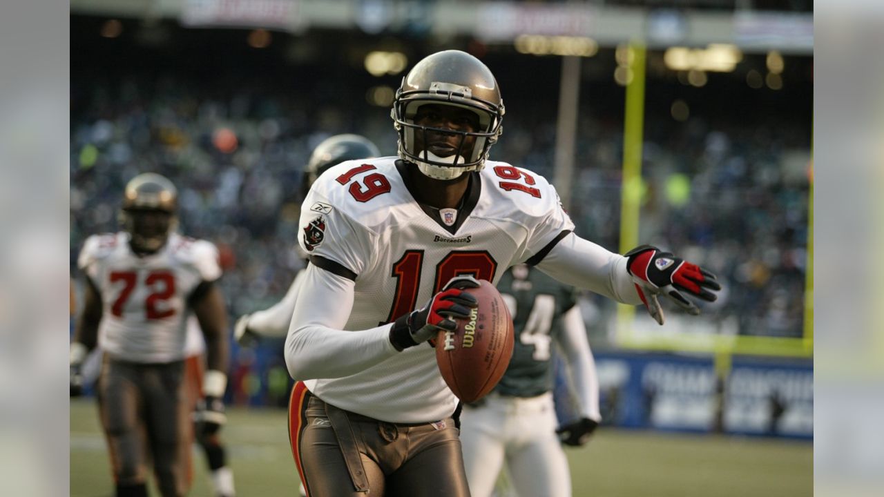 Buccaneers Greatest Moments: Ronde Barber Shuts Down the Vet