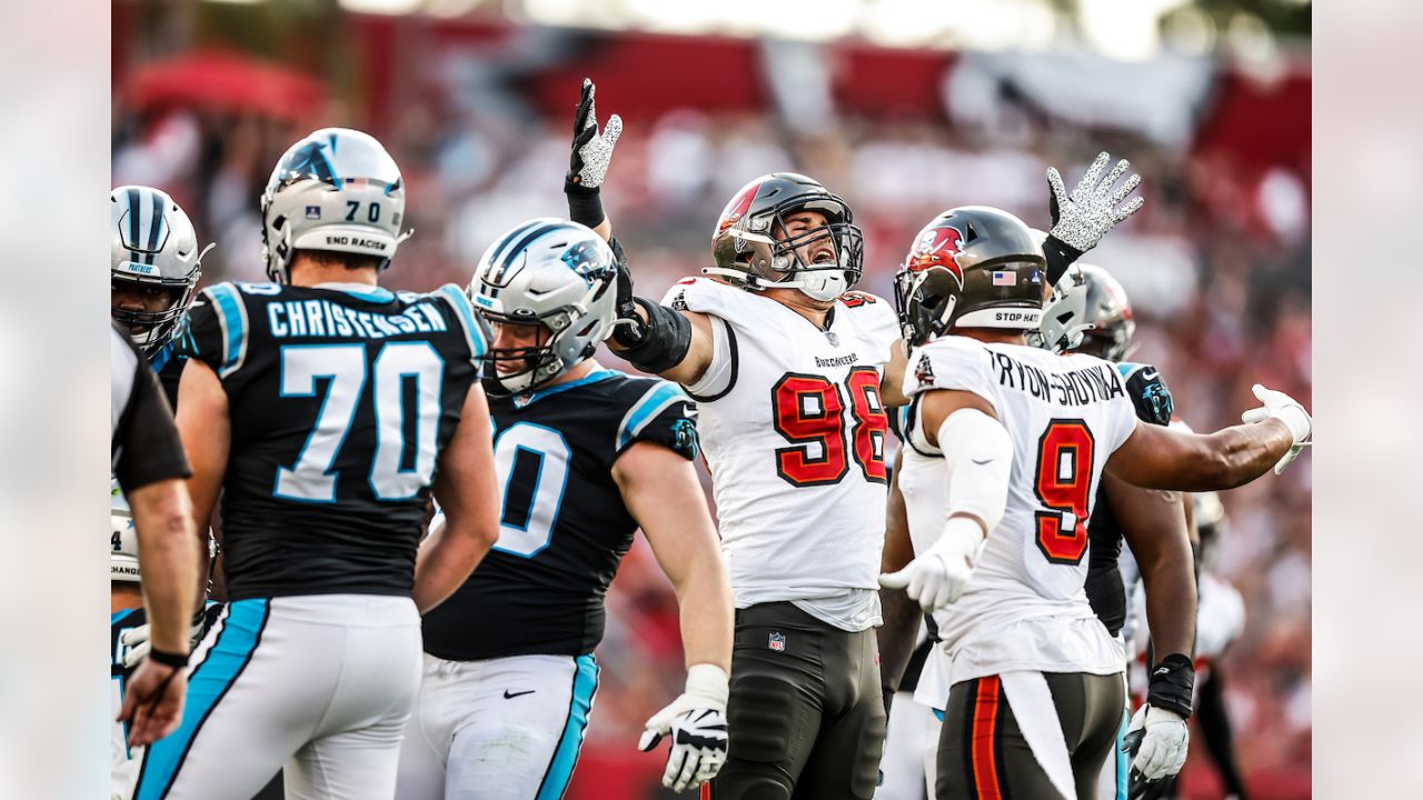 11,303 Carolina Panthers V Tampa Bay Buccaneers Photos & High Res