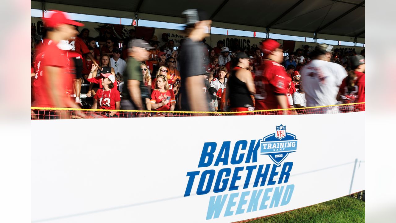 Tampa Bay, Florida, USA, January 1, 2023, Tampa Bay Buccaneers player Deven  Thompkins #83 at Raymond James Stadium. (Photo Credit: Marty Jean-Louis)  Credit: Marty Jean-Louis/Alamy Live News Stock Photo - Alamy