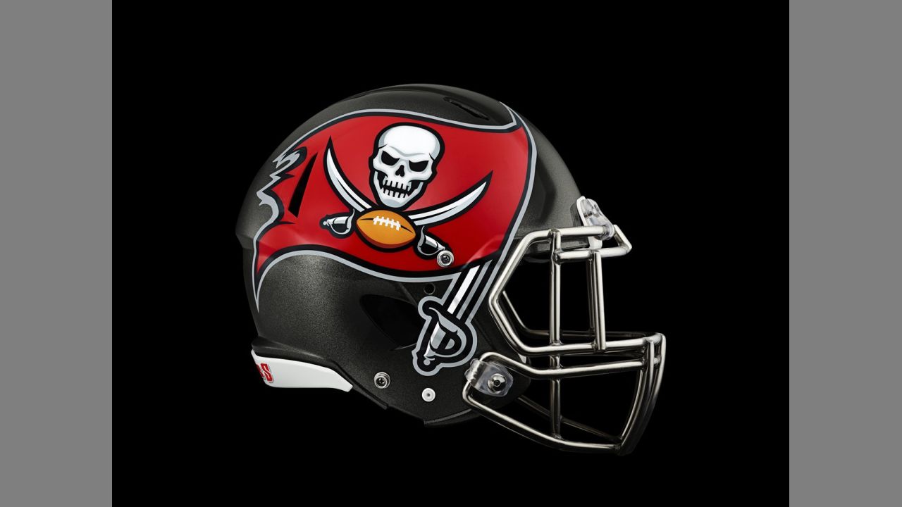 Tampa Bay Buccaneers helmet worn by Warrick Dunn  National Museum of  African American History and Culture