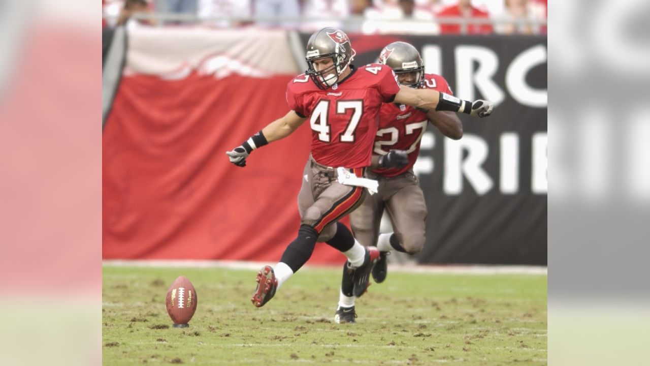 Bucs Hall Of Famer John Lynch Campaigns For Ronde Barber To Be Next