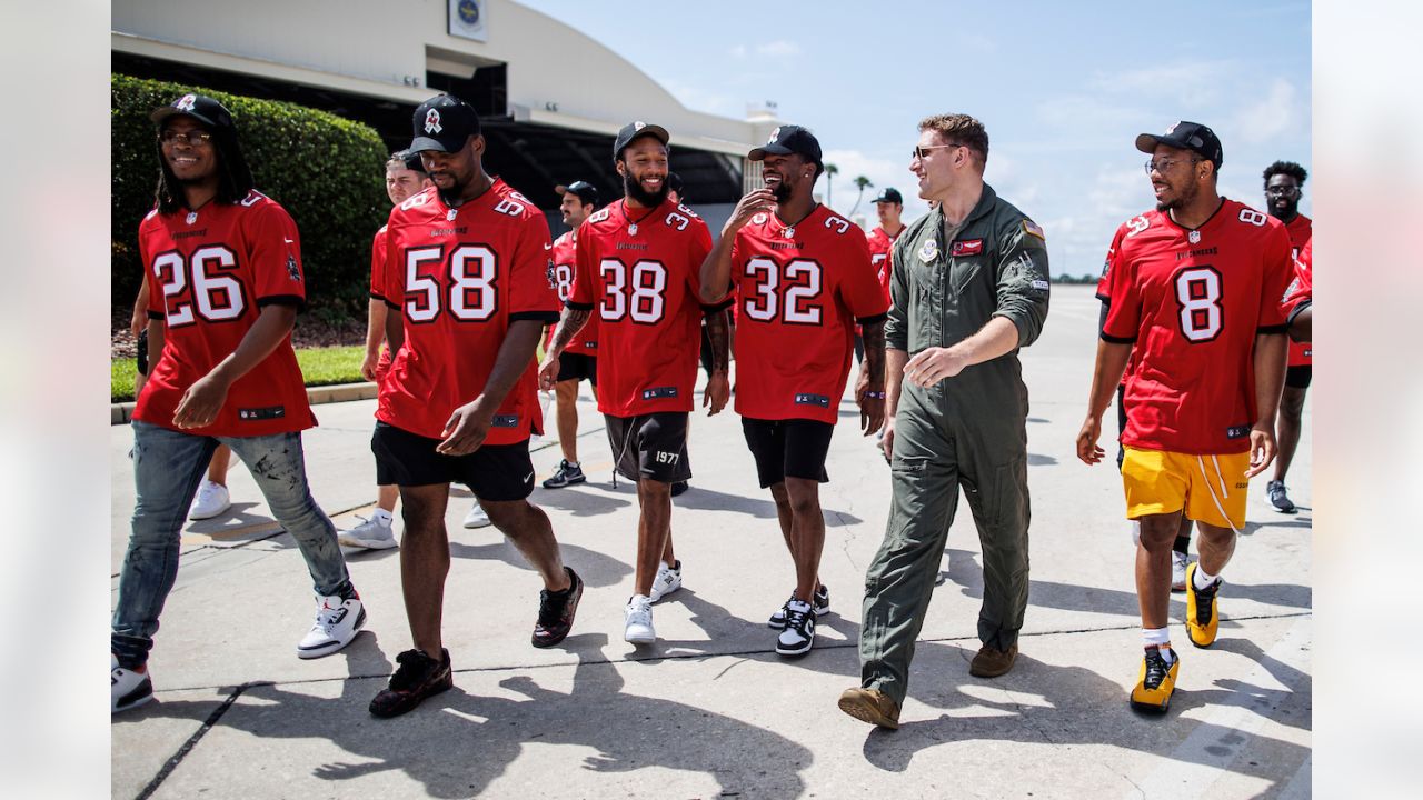 Team MacDill hosts Tampa Bay Buccaneers rookies > 927th Air