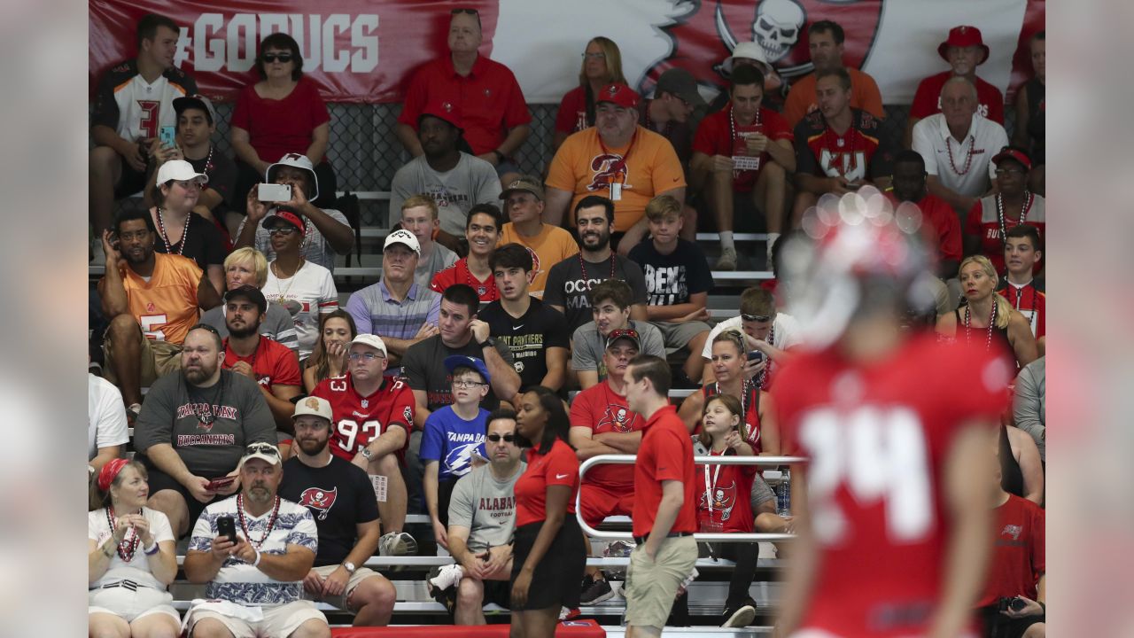 Rain forces Buccaneers practice into Tropicana Dome - NBC Sports