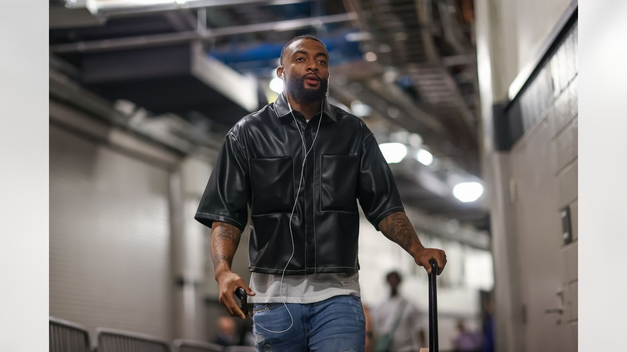 Photos: Bucs Arriving for Game Against the New Orleans Saints