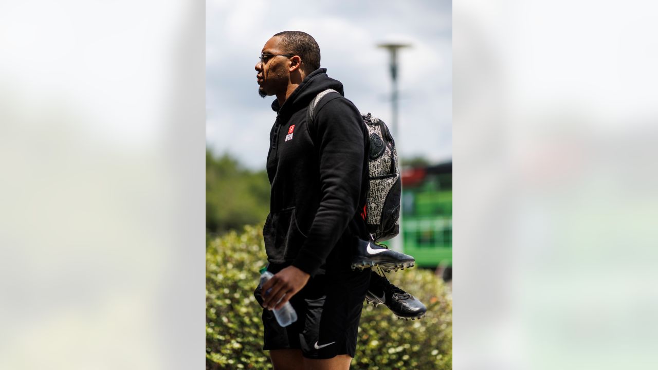 Tampa Bay Buccaneers quarterback Kaylan Wiggins throws a pass during the NFL  football team's rookie training minicamp, Friday, May 12, 2023, in Tampa,  Fla. (AP Photo/Chris O'Meara Stock Photo - Alamy