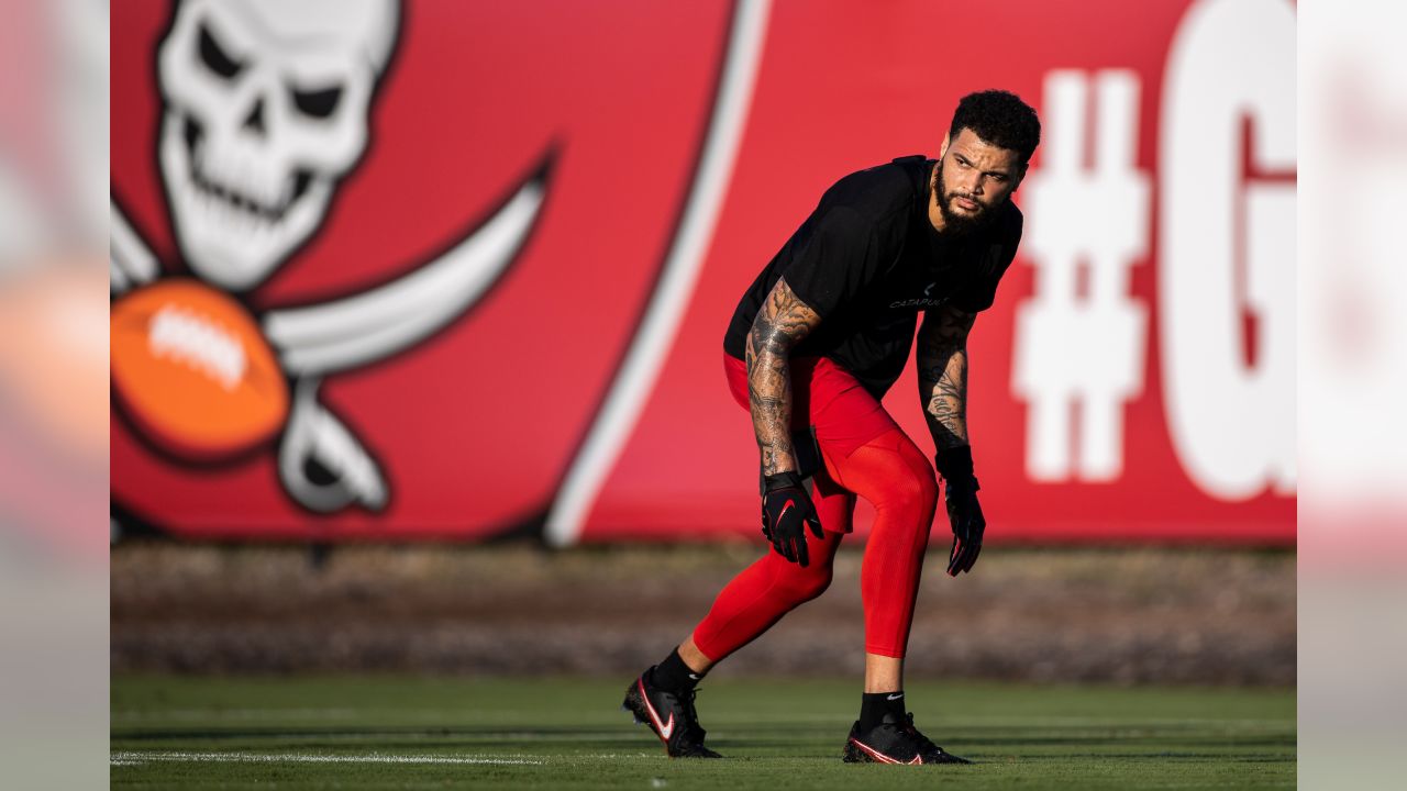 TAMPA, FL - AUGUST 06: Tampa Bay Buccaneers during the Tampa Bay Buccaneers  Training Camp on August 06, 2022 at the AdventHealth Training Center at One  Buccaneer Place in Tampa, Florida. (Photo