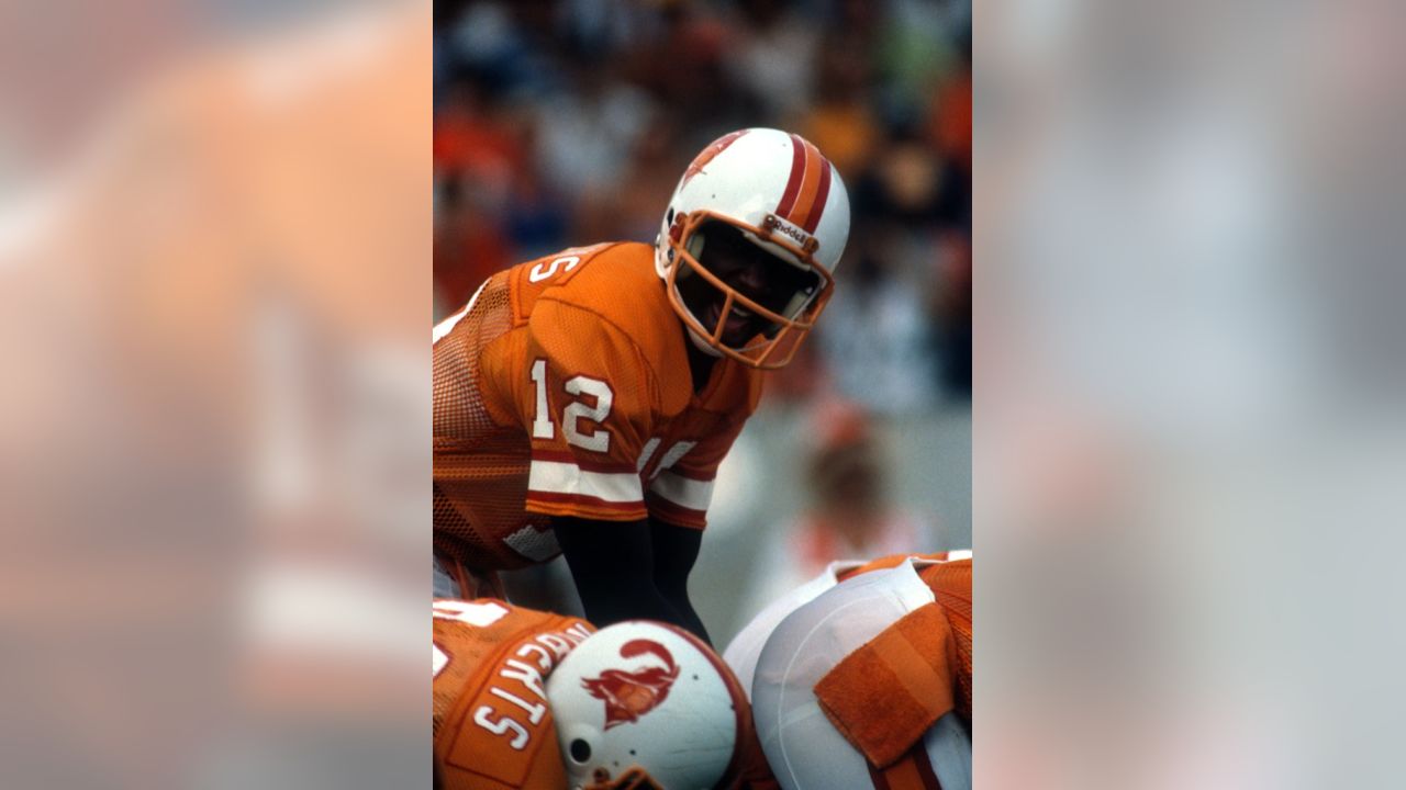 A little Throwback Thursday featuring QB Doug Williams