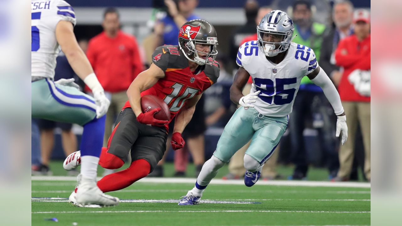 Bucs vs. Cowboys live blog: Tampa Bay fumbles away game, 27-20