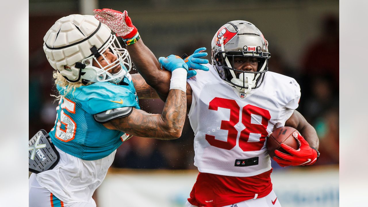 Best Photos from Bucs Training Camp Practice With the Miami