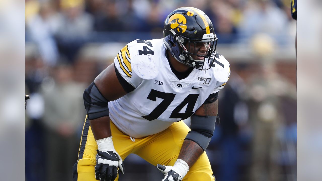 NFL Mock Draft Roundup: Bucky Brooks has Falcons drafting Iowa Edge Rusher  at No. 8 overall