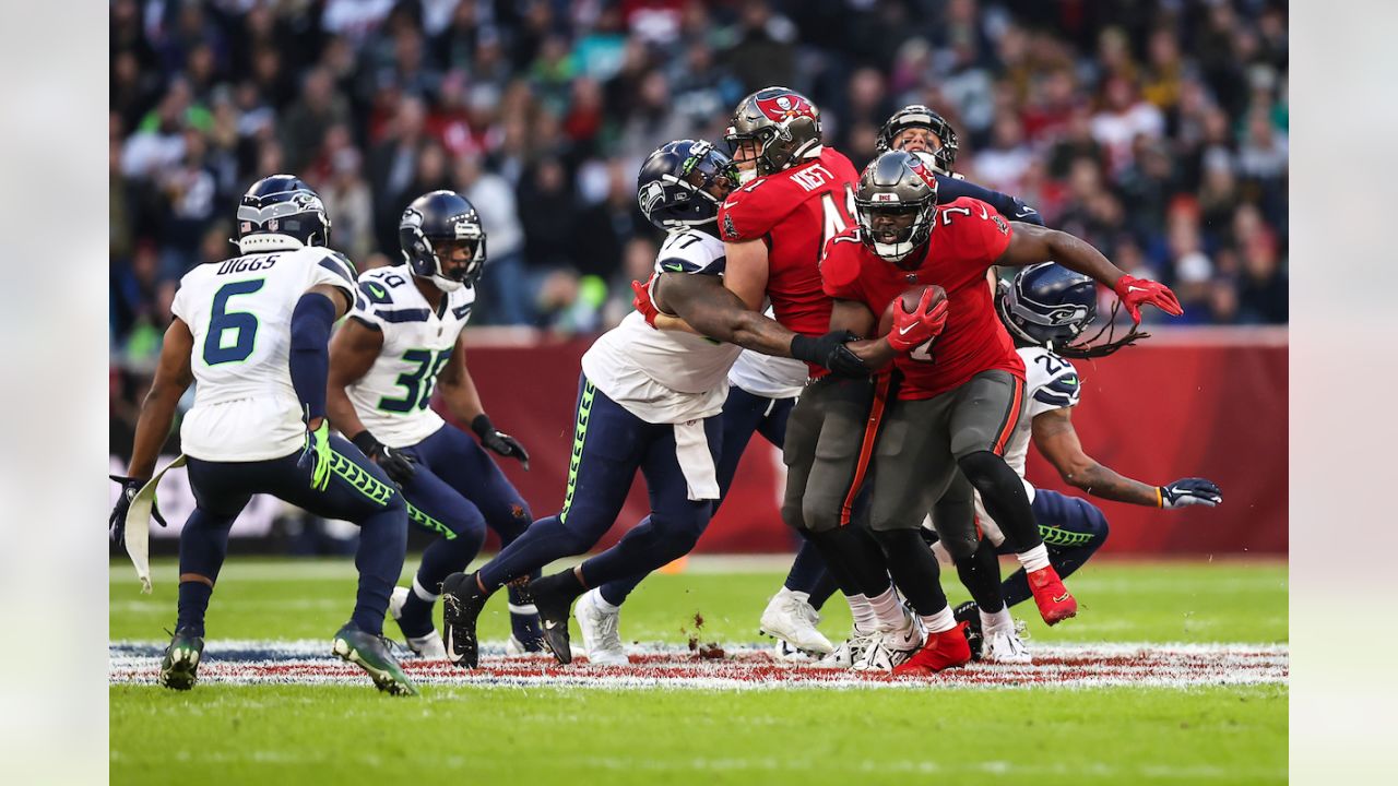 Photo: TAMPA BAY BUCCANEERS VS SEATTLE SEAHAWKS - SEA2007090907 