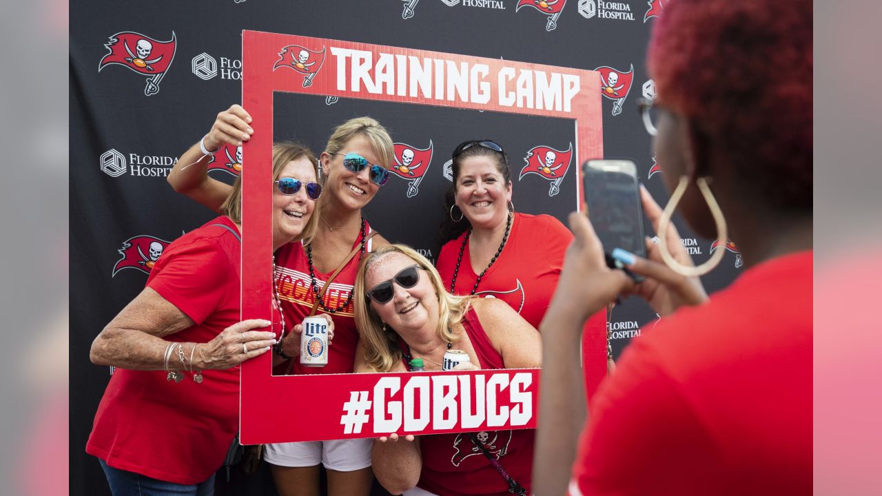 Women of Red: How the Bucs are reaching out to female fans - Registry Tampa  Bay