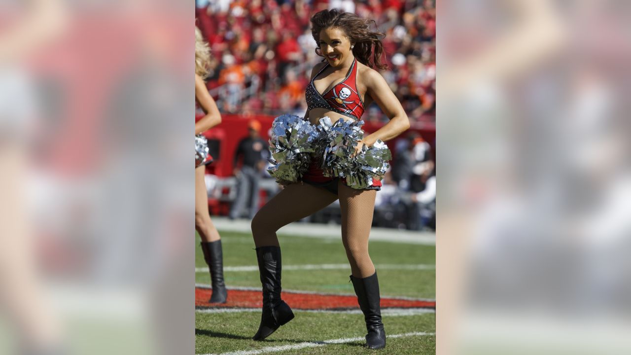 Buccaneers Cheerleader of the Week: Jessica