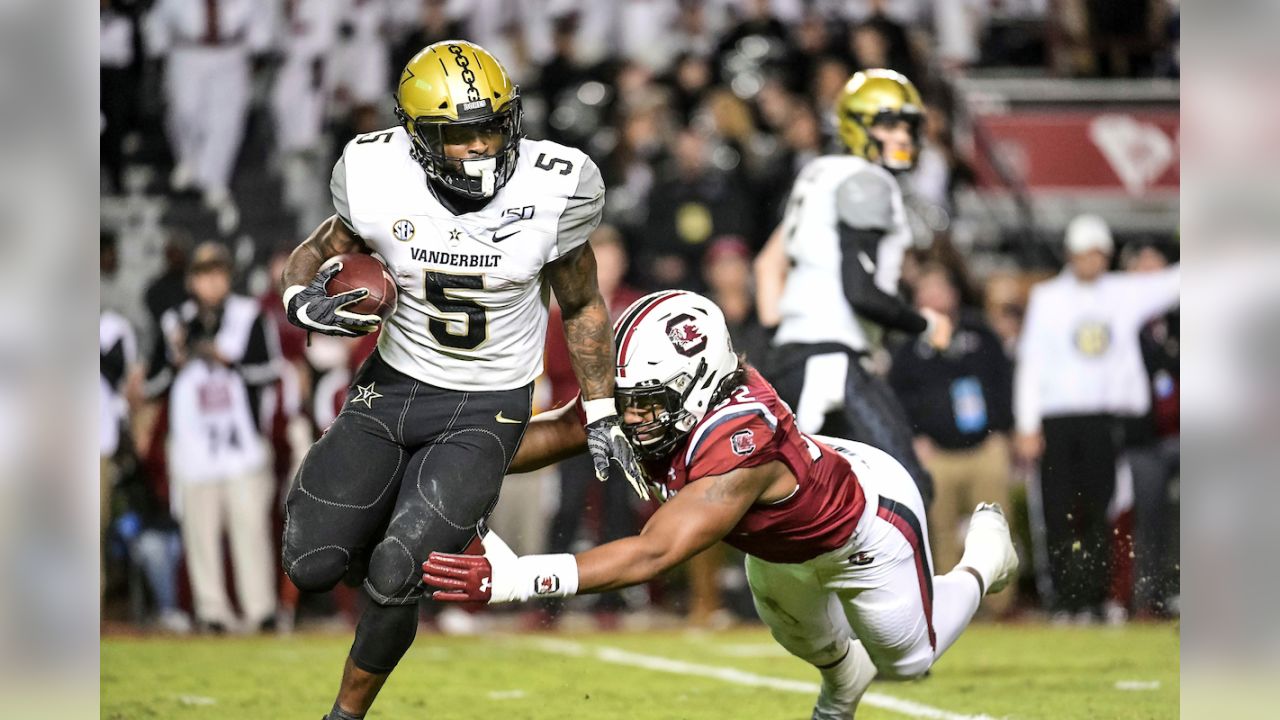 BREAKING: Ke'Shawn Vaughn selected by Tampa Bay Buccaneers in 2020 NFL  Draft - The Vanderbilt Hustler