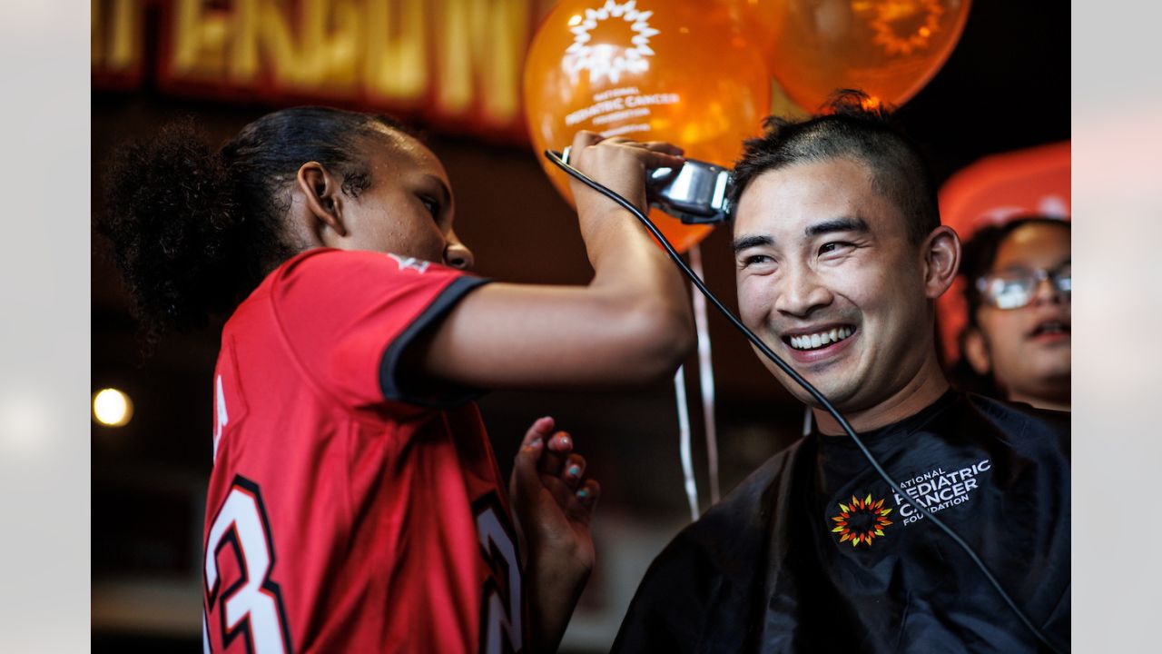 Buccaneers Raise More Than $65,000 in Donations Towards This Year's 9th  Annual Cut and Color Funds the Cure Challenge