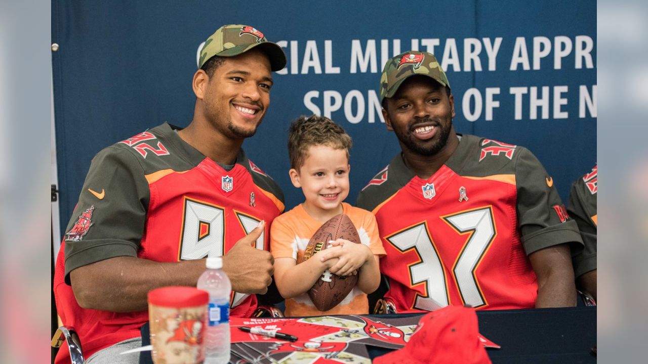 Team MacDill hosts Tampa Bay Buccaneers rookies > 927th Air