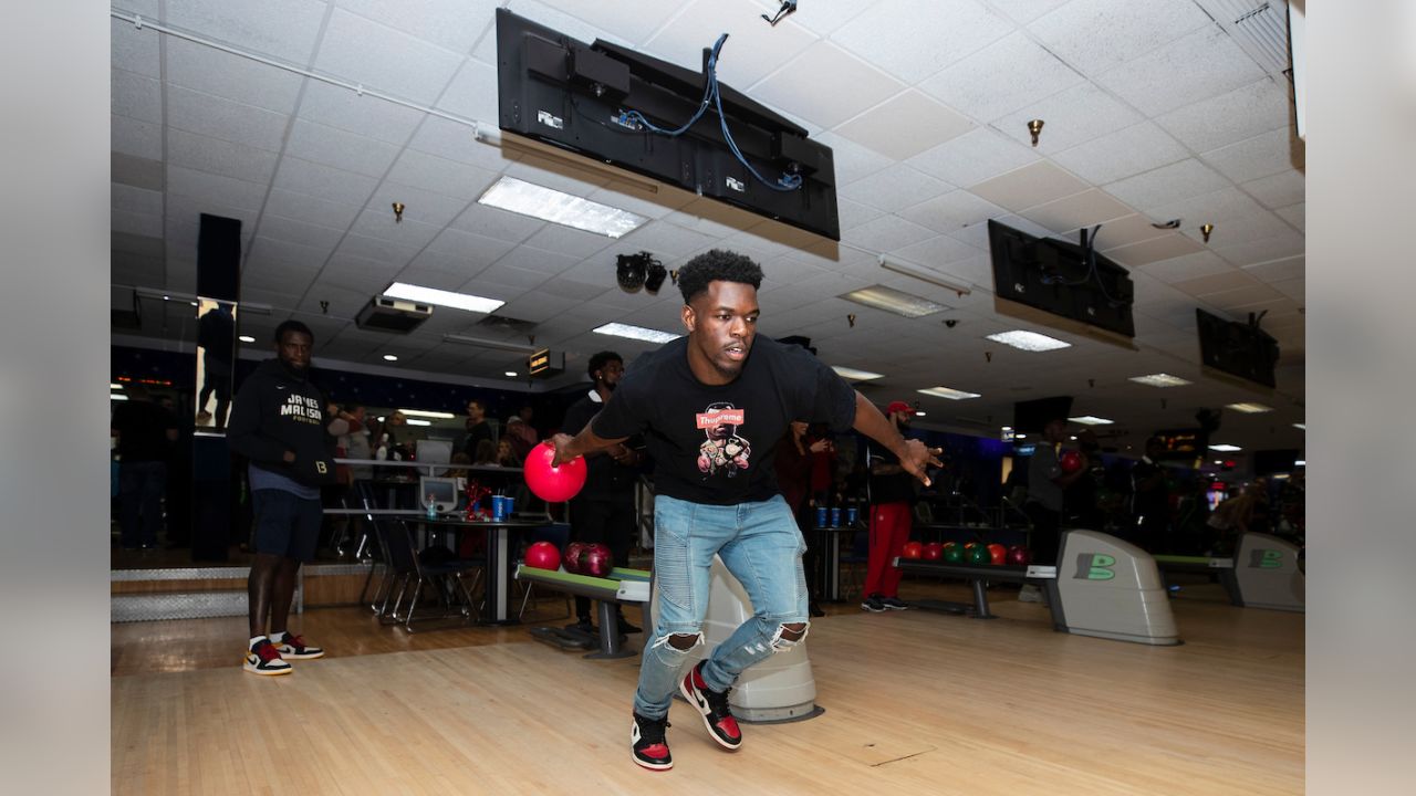 Bucs Big Brother Lavonte David Hosts Fourth Annual Bowling for Kids' Sake  Benefiting Big Brothers Big Sisters of Tampa Bay