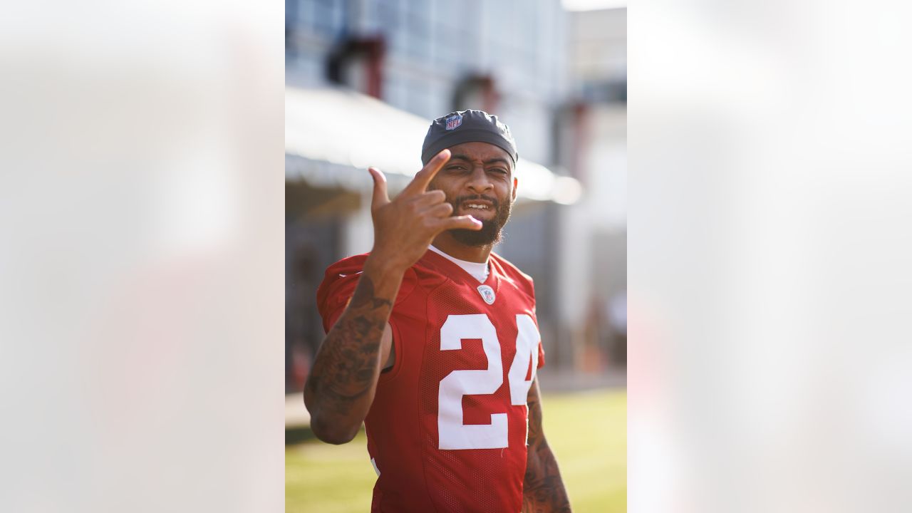 February 3, 2022: Tampa Bay Buccaneers safety Antoine Winfield Jr. (31)  during the NFC Pro Bowl Practice at Las Vegas Ballpark in Las Vegas,  Nevada. Darren Lee/CSM Stock Photo - Alamy