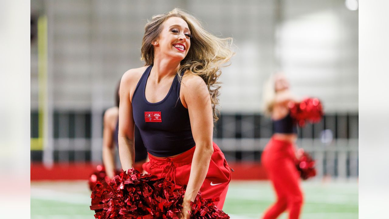 Super Bowl Win a Family Affair For Bucs Cheerleader From Enfield