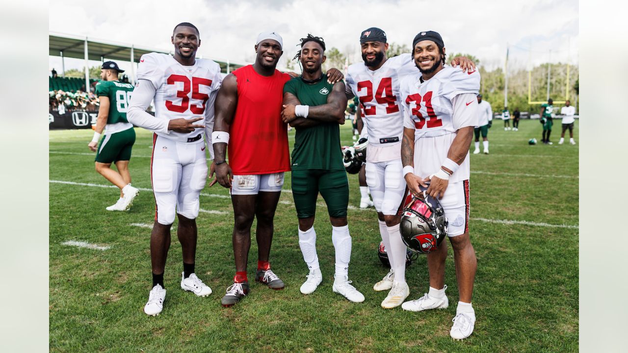 Tampa Bay Buccaneers' K.J. Britt during a joint practice with the New York  Jets in Florham Park, N.J., Wednesday, Aug. 16, 2023. (AP Photo/Seth Wenig  Stock Photo - Alamy