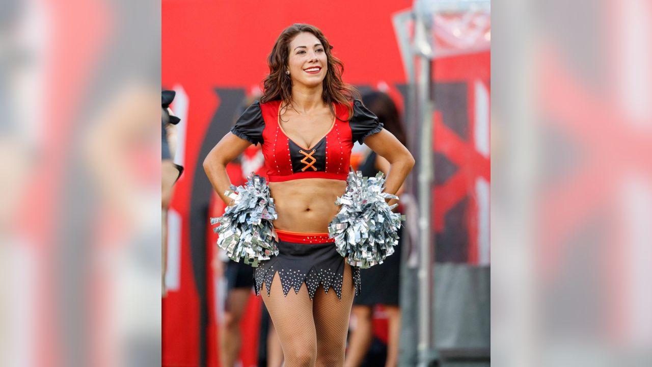 Photos: Buccaneers Cheerleader Michelle L.