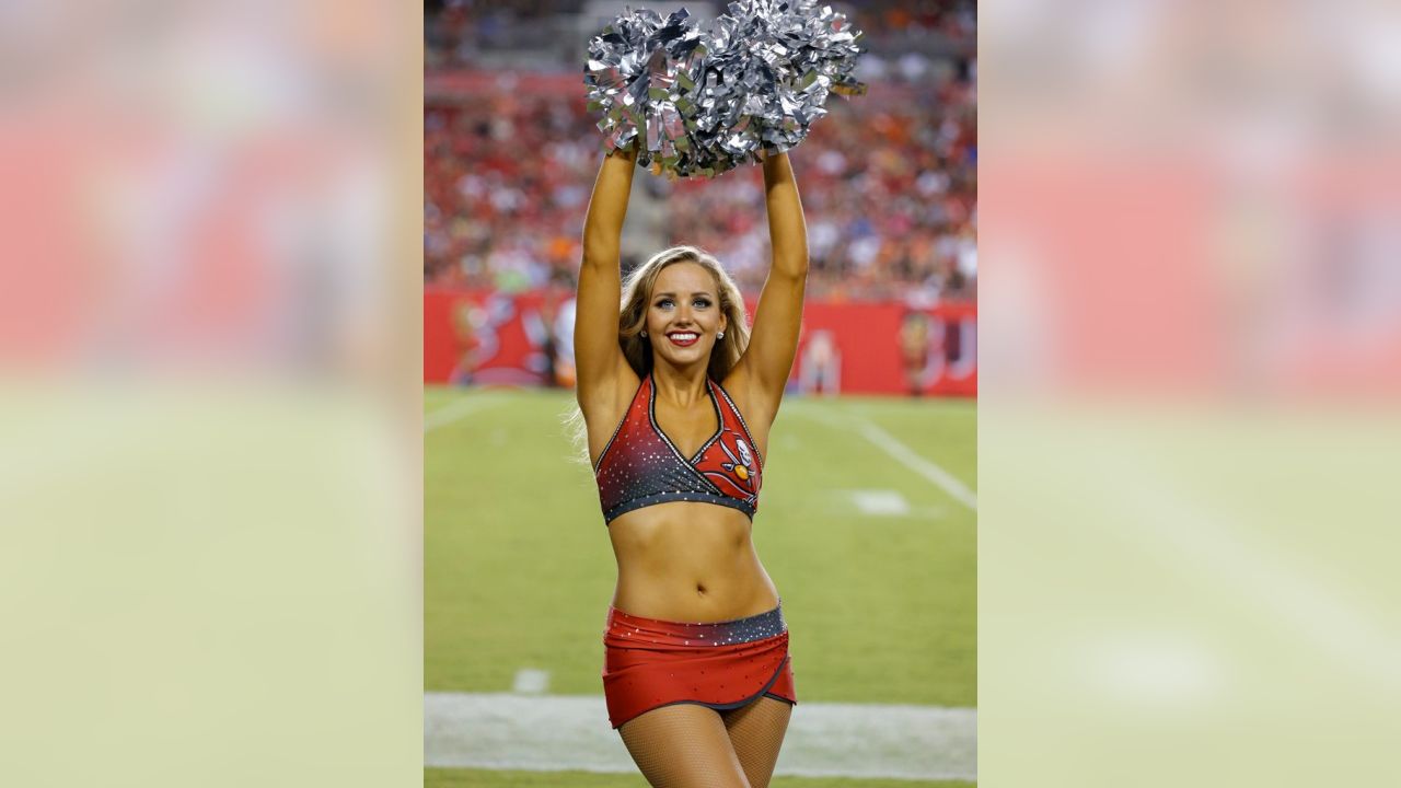 Tampa Bay Buccaneers Cheerleaders Photos from Preseason Week 3 – Ultimate  Cheerleaders