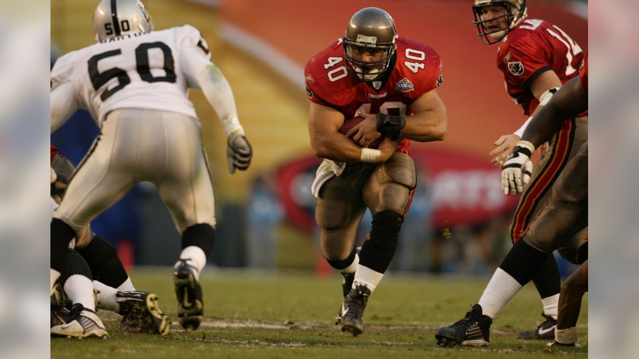 TBT: Fullback Mike Alstott