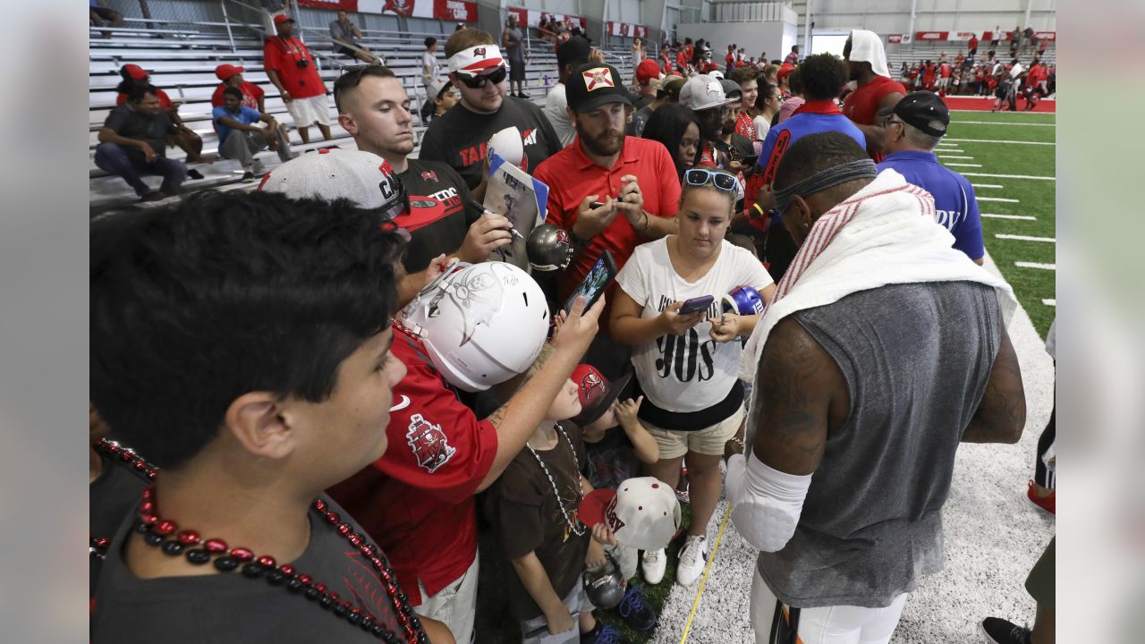 Rain forces Buccaneers practice into Tropicana Dome - NBC Sports