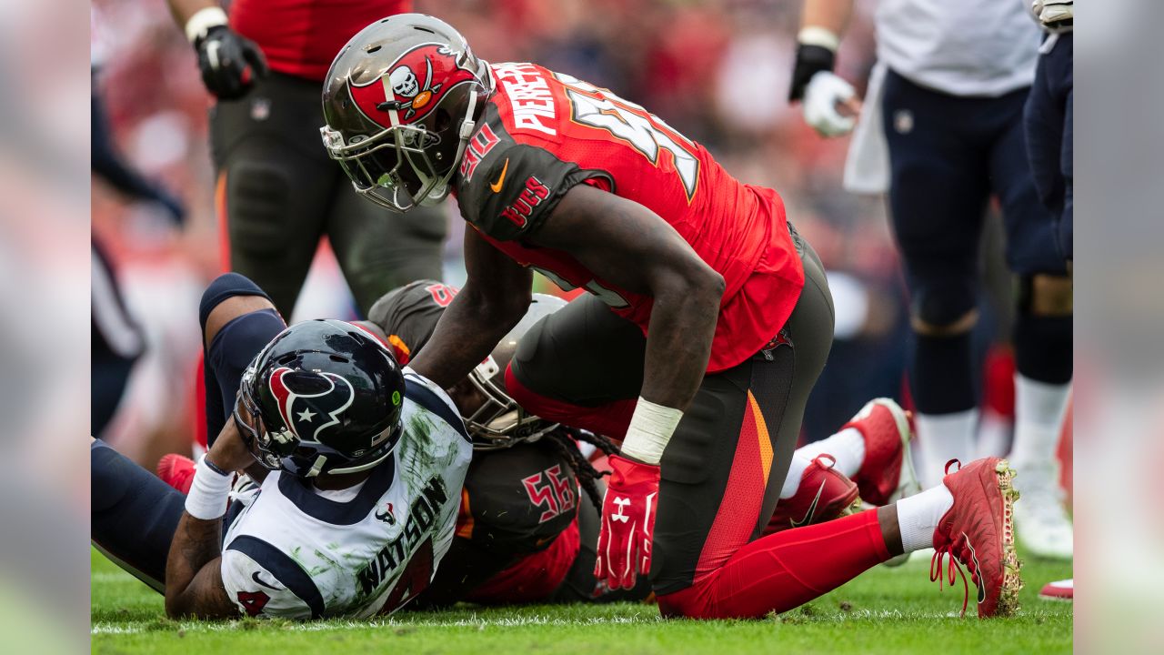 JPP, Barrett pace stingy Buccaneers defense against Rodgers - The San Diego  Union-Tribune