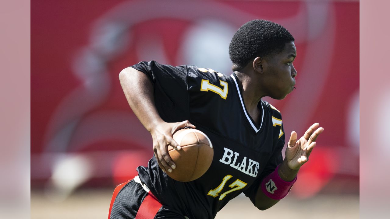 Tampa Bay Buccaneers Become First NFL Team to Establish Coach of the Week  Program Dedicated to Girls Flag Football