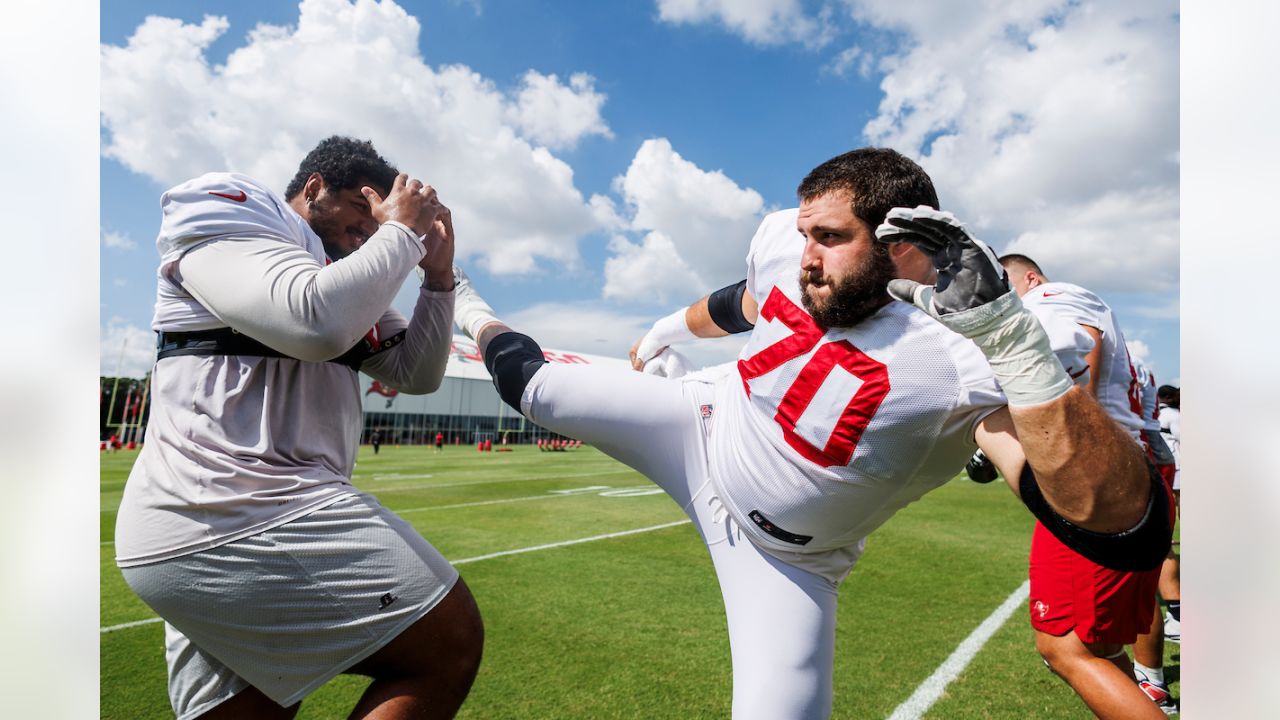 Tampa Bay Buccaneers vs Minnesota Vikings: Clash of Division Champions to  kick off the 2023 NFL season - BVM Sports