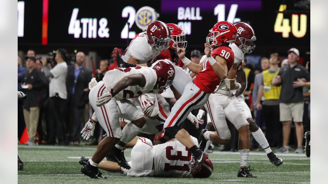 Buccaneers officially sign Georgia punter Jake Camarda after NFL Draft