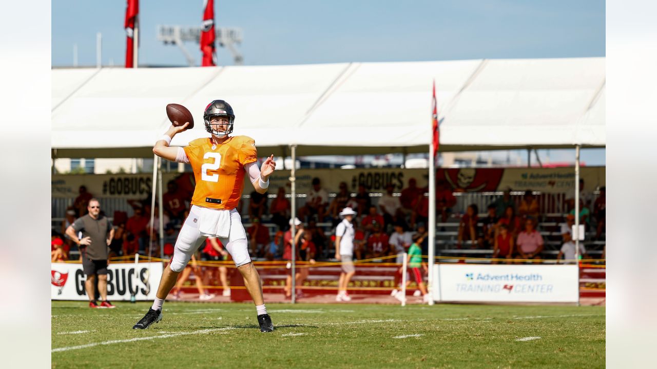 Tampa, Florida, USA, July 31, 2023, Tampa Bay Buccaneers player Cade Otton  #88 during a Training Camp at Advent Health Training Center . (Photo  Credit: Marty Jean-Louis/Alamy Live News Stock Photo - Alamy