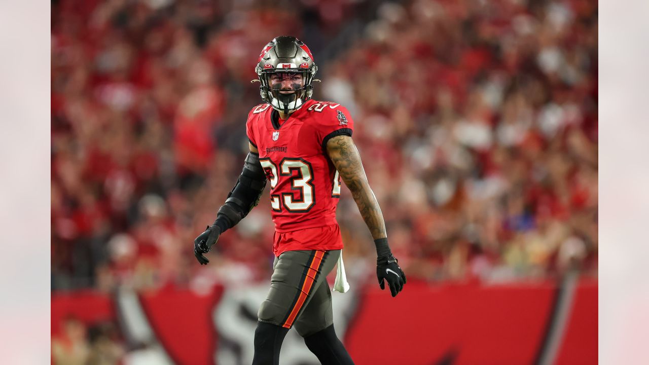 Tampa Bay Buccaneers Announce Final 53-Man Roster, 2022 Tom Brady Julio  Jones