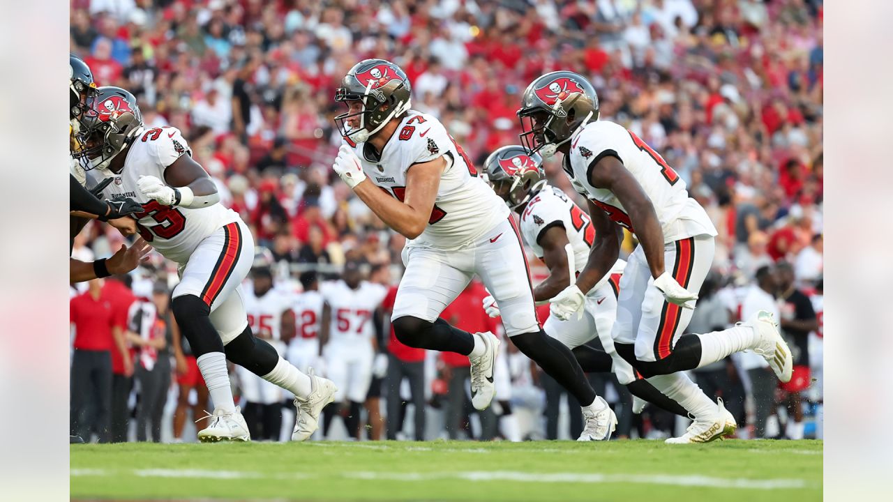 Nov 14, 2021; Landover, MD USA; Tampa Bay Buccaneers safety Antoine  Winfield Jr. (31) during an NFL game at FedEx Field. The Washington  Football Team beat the Buccaneers 29-19. (Steve Jacobson/Image of