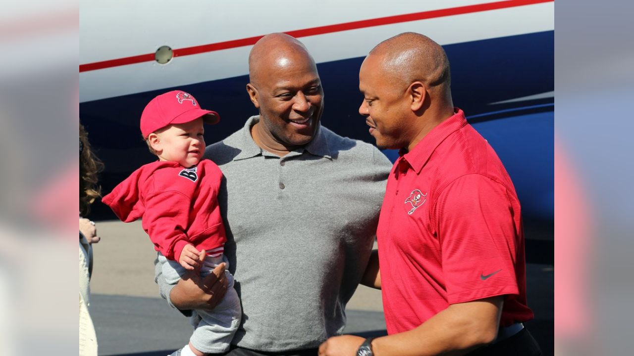 Photos: Coach Lovie Smith Arrives