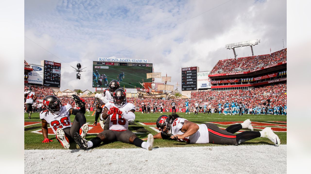 Tampa Bay Buccaneers vs. Carolina Panthers, Raymond James Stadium, Sports  & Recreation