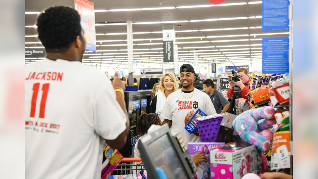 PHOTOS: 2022 Shop With A Jock