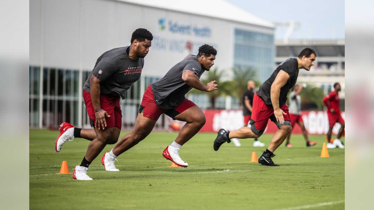 Tristan Wirfs injury updates: Bucs RT carted off at Bucs training camp for  cramping - DraftKings Network