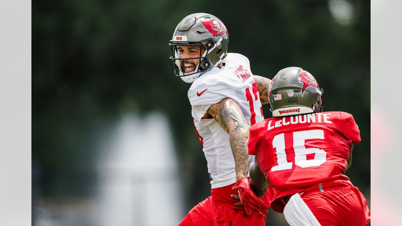 Mike Evans Reportedly Restructures Buccaneers Contract to Create Cap Space, News, Scores, Highlights, Stats, and Rumors