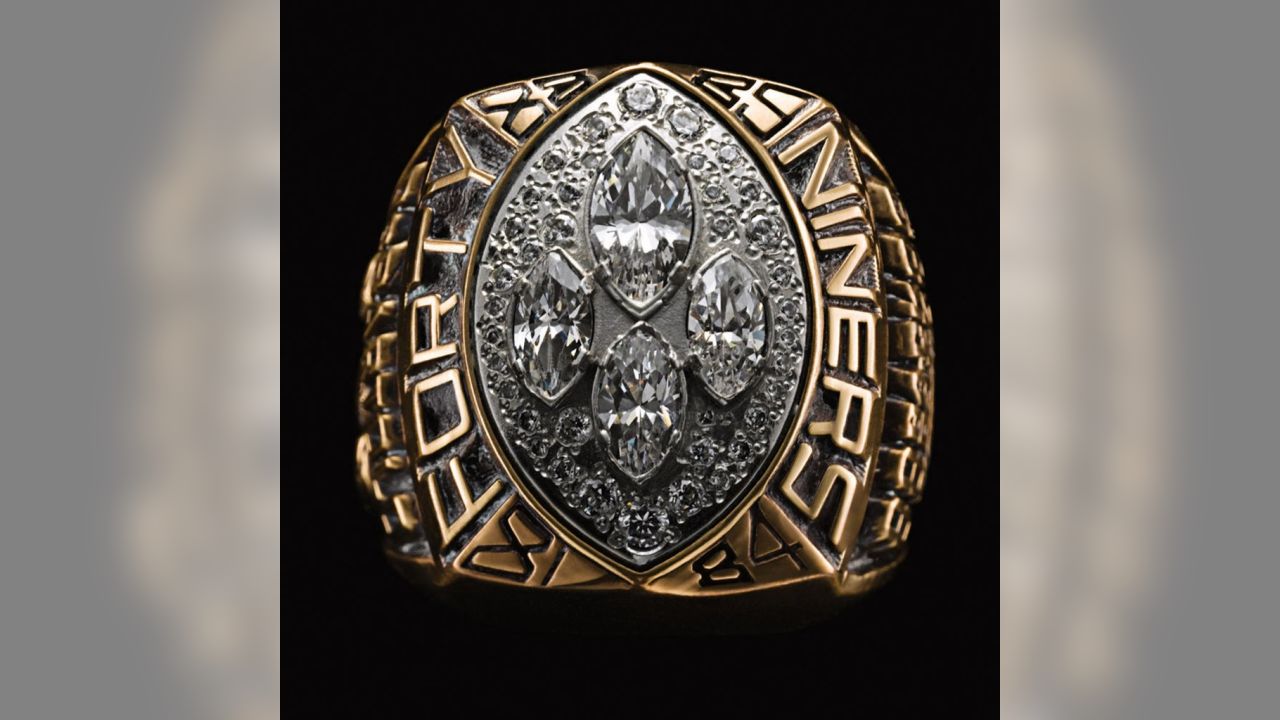 Super bowl ring hi-res stock photography and images - Alamy