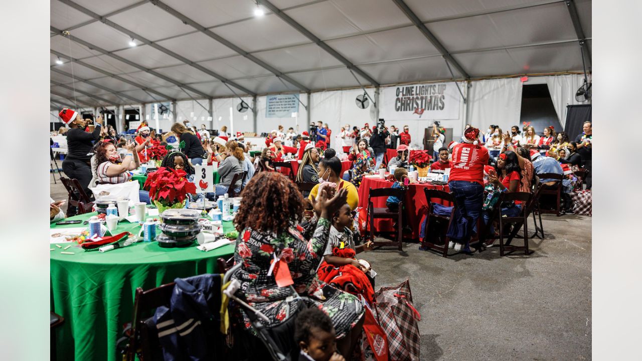 Bucs Offensive Line Lights Up Christmas Event Gallery