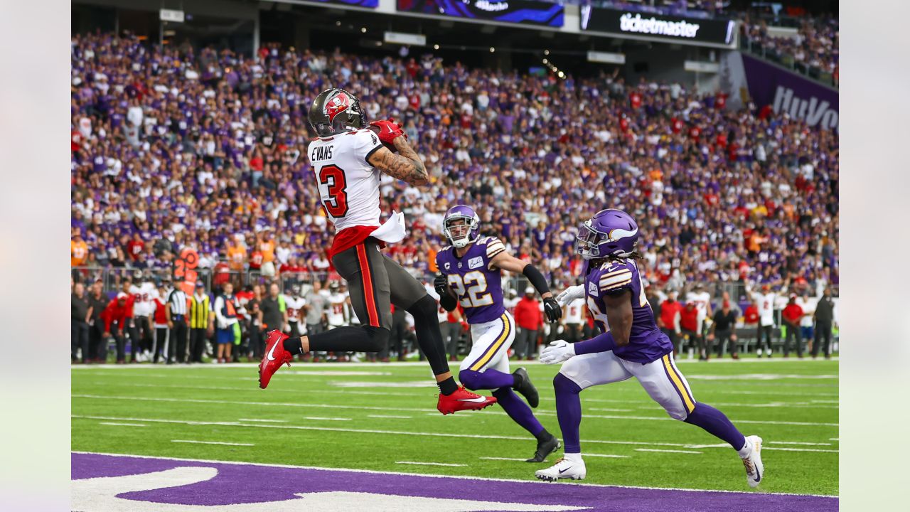 Photo Gallery: Best Images Of Week 1 Vs. Vikings