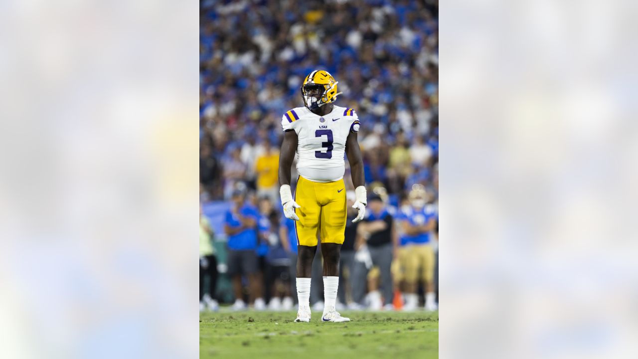 Tampa Bay Buccaneers pick LSU's Andre Anthony in 2022 NFL Draft